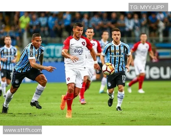 巴甲帕尔梅拉斯报价引发转会市场关注球员动向备受瞩目