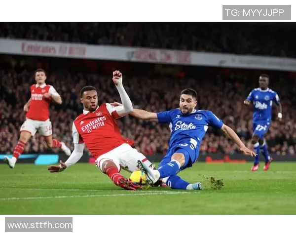 英超赛场上波罗闪耀全场助力球队夺冠的传奇时刻